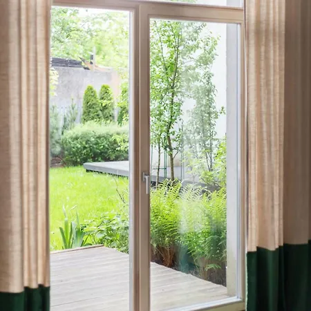 Cosy Loft With Terrace In Paupys By Urban Rent *