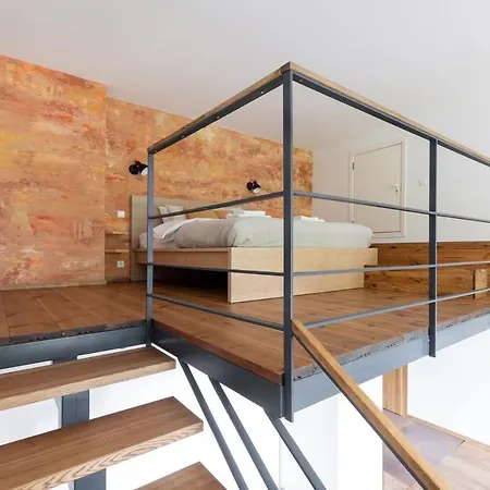 Cosy Loft With Terrace In Paupys By Urban Rent Apartment