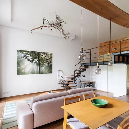 Cosy Loft With Terrace In Paupys By Urban Rent *