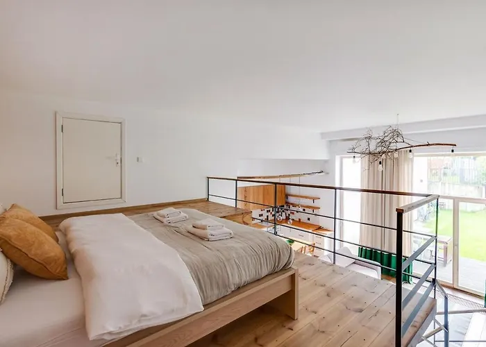 Cosy Loft With Terrace In Paupys By Urban Rent דירה