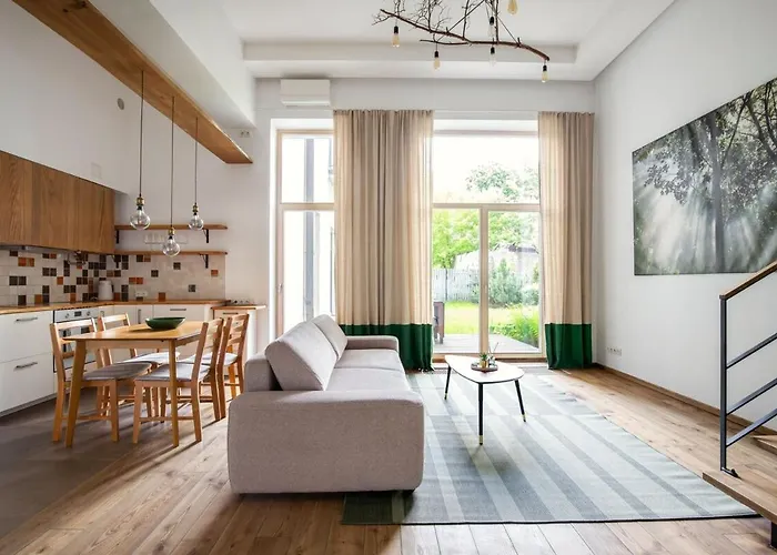 Cosy Loft With Terrace In Paupys By Urban Rent